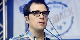 How tall is Rivers Cuomo?